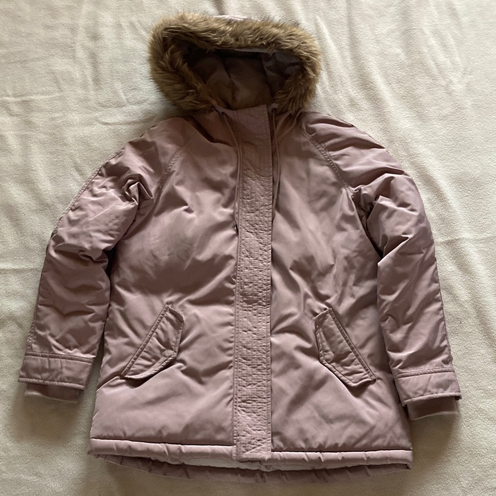 Old Navy Coat. Size M. Like new condition. Mauve pink color.